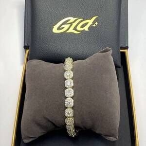 NEW GLD iced 8.5mm cubic zirconia 9" clustered tennis bracelet in 18k yellow gol